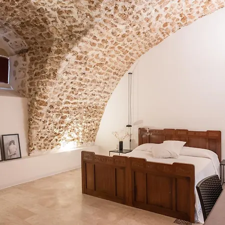 Deluxe Dammuso In Centro Storico 아파트