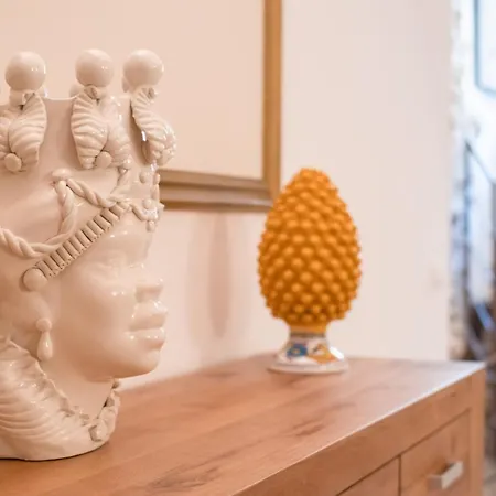 Deluxe Dammuso In Centro Storico 노토